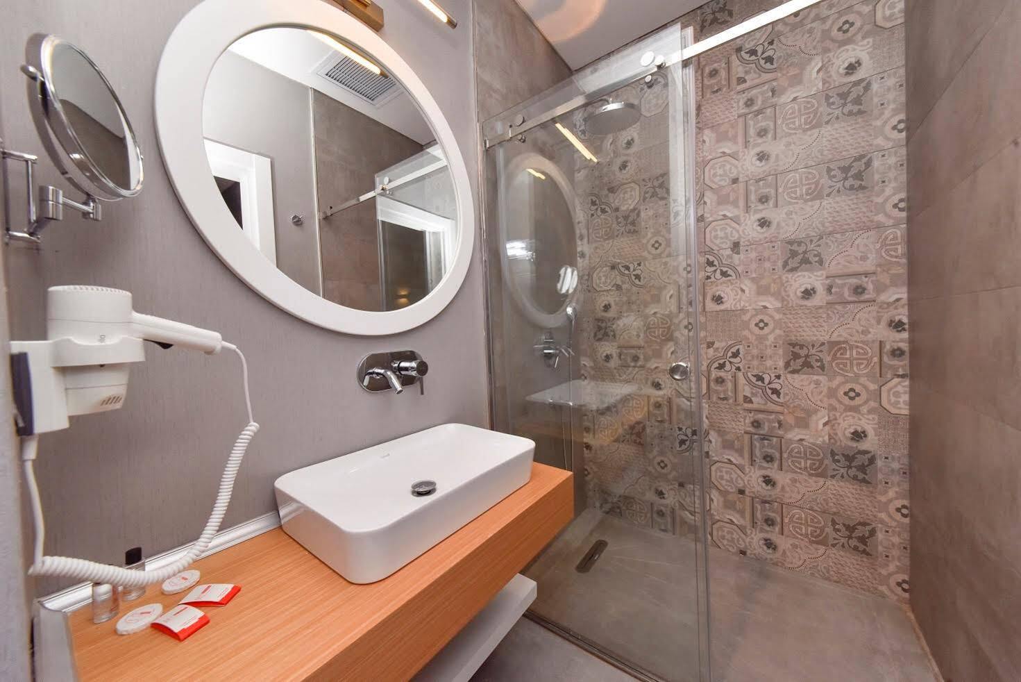 Atacity Hotel イスタンブール エクステリア 写真